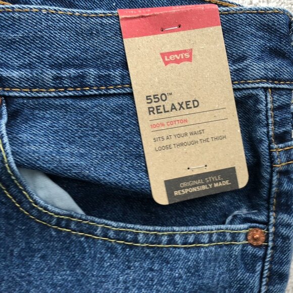 NWT Levi's Men's Jeans Size 58x30 550 Relaxed Fit Straight Leg Blue Denim Casual - Picture 3 of 16